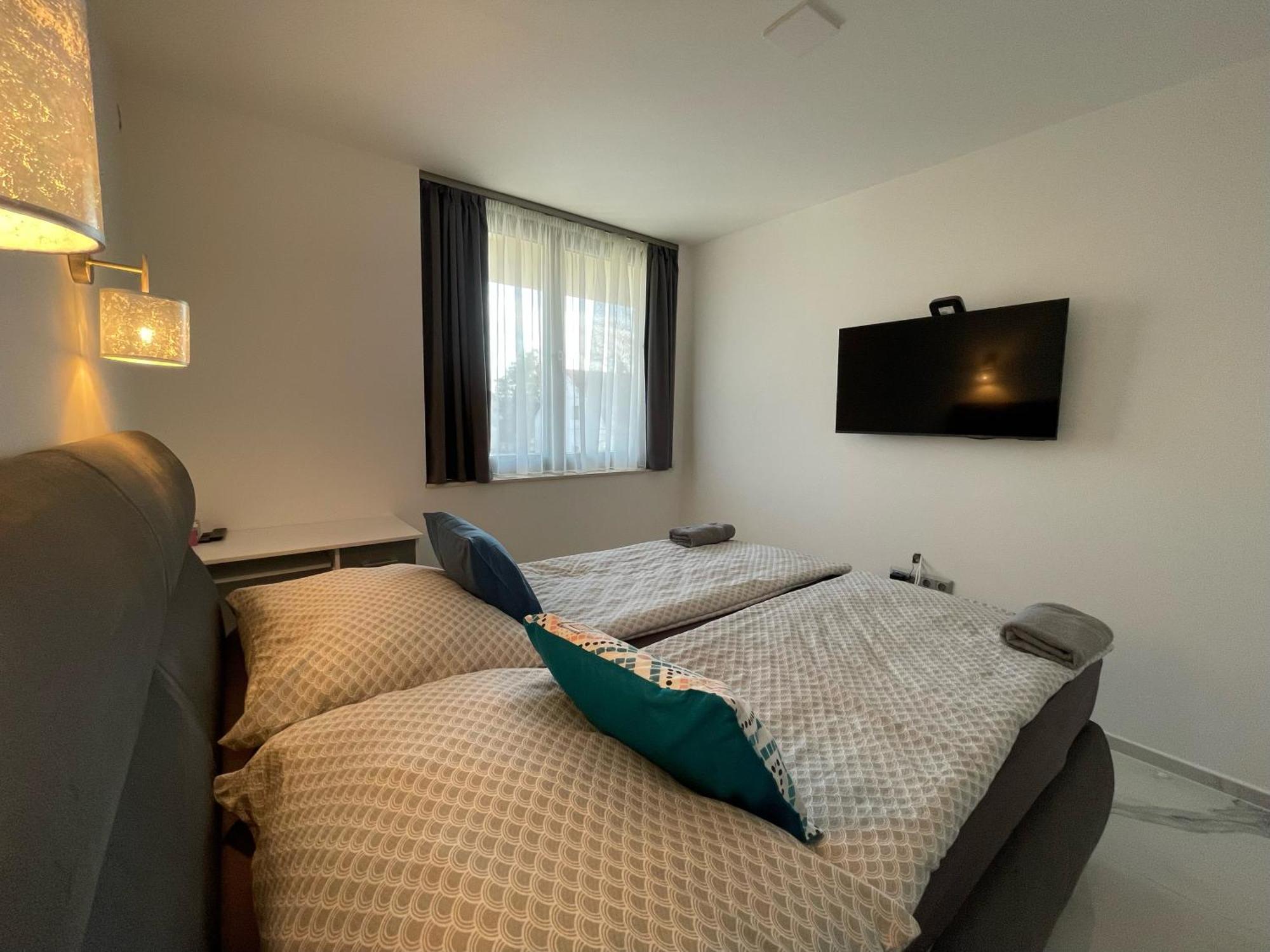 Luxury Apartments In Balatonalmadi, Almadi Lux Apartman II - Crystal White Экстерьер фото
